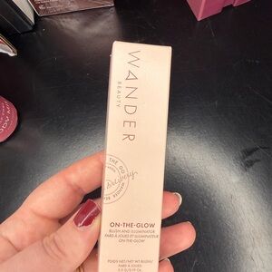 Wander Beauty On-The-Glow Blush and Illuminator - Soft Pink